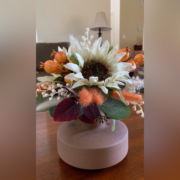 HAND CRAFTED Fall Table Decoration Centerpiece with Sunflowers and Berries - Picture 2 of 8